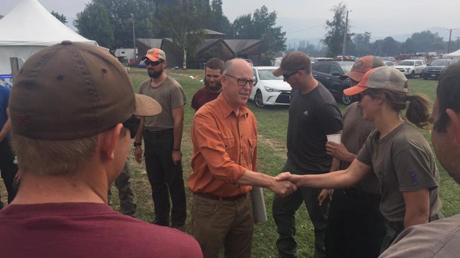 U.S. Rep. Greg Walden of Oregon meeting with firefighters during the Eagle Creek Fire in 2017. Office of Rep. Greg Walden