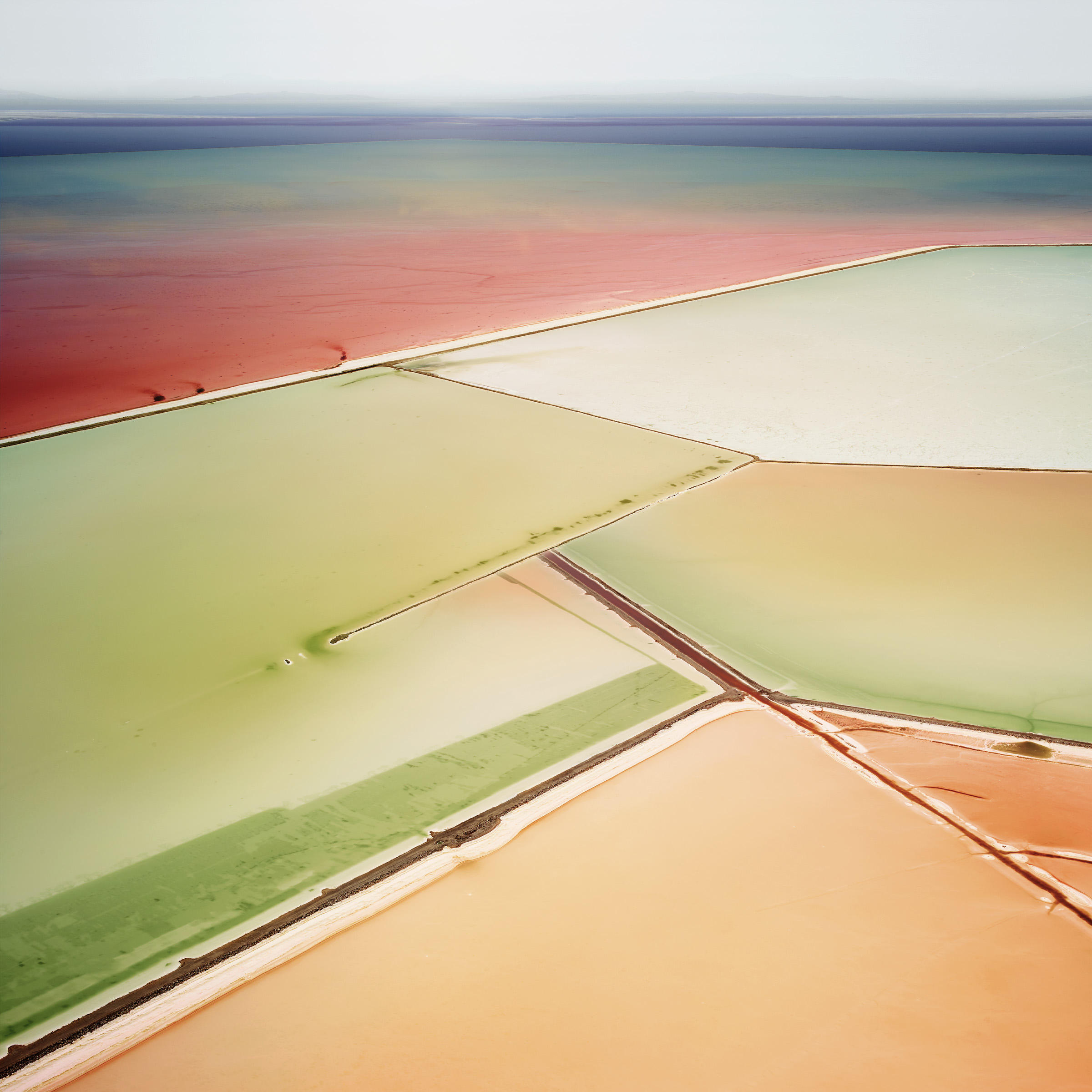 David Burdeny, “Saltern Study 06, Great Salt Lake, Utah, 2015” (2015), archival pigment print PHOTO CREDIT: Courtesy of Foster/White Gallery