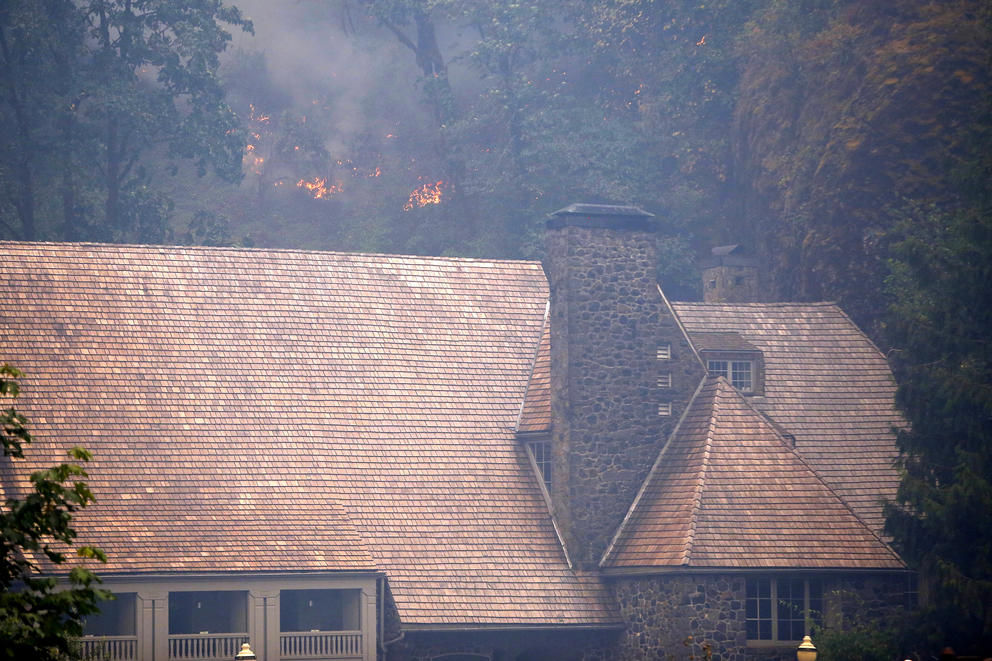 Multnomah Lodge Wildfire