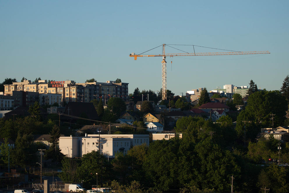 Central District Crane