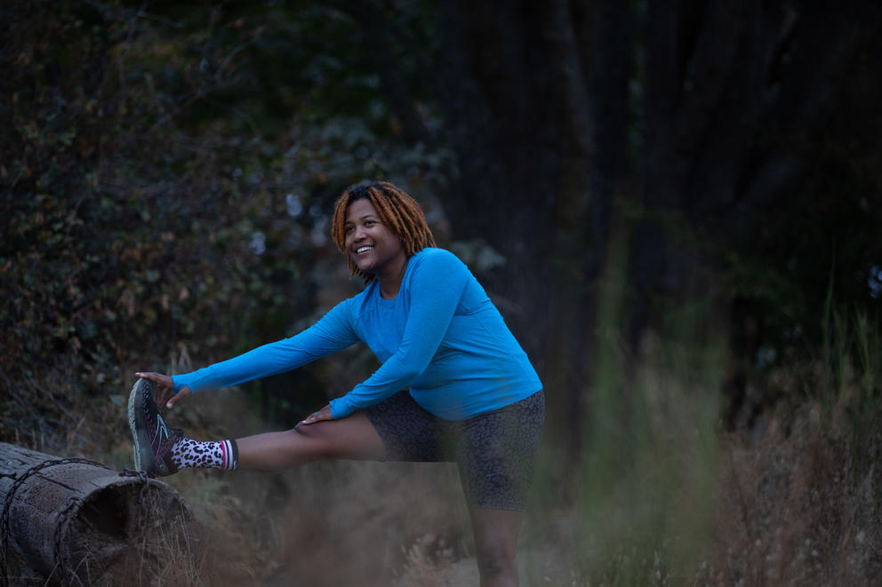 Desir stretches in the forest