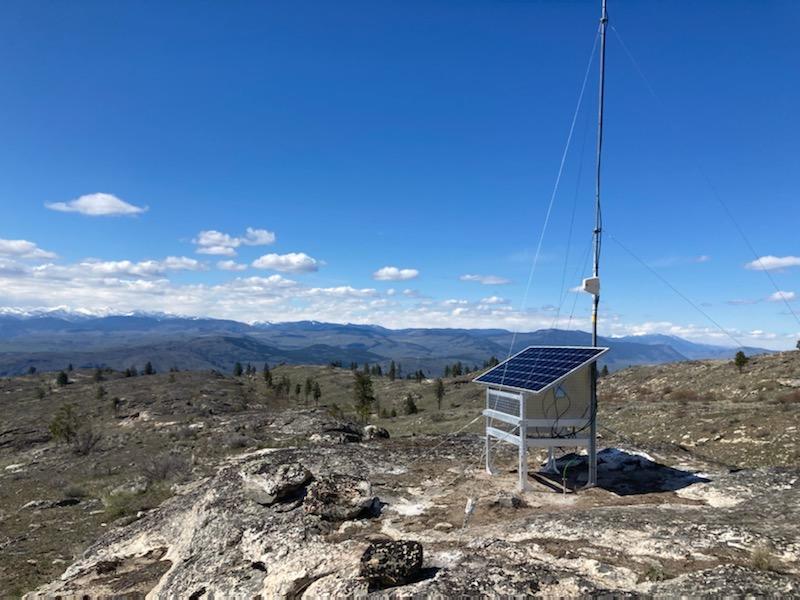 solar powered tower that transmits location data