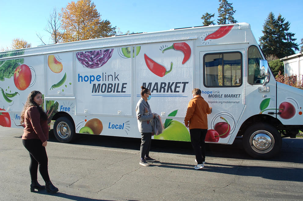 Hopelink food truck that will deliver around east King County