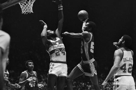 Spencer Haywood, Louis Orr