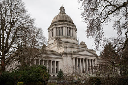 A picture of the Capitol building in Olympia.